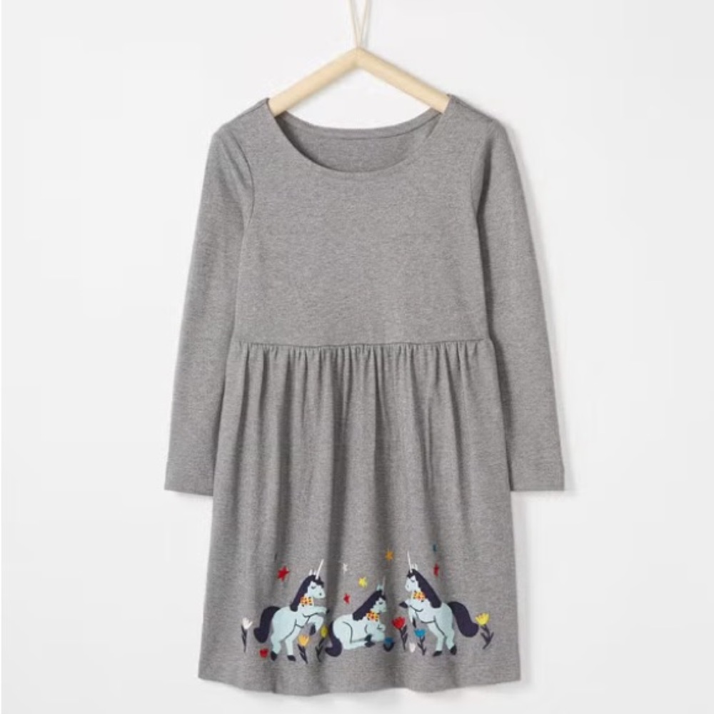 Hanna Andersson Appliqué Art Dress in Dark Heather Gray